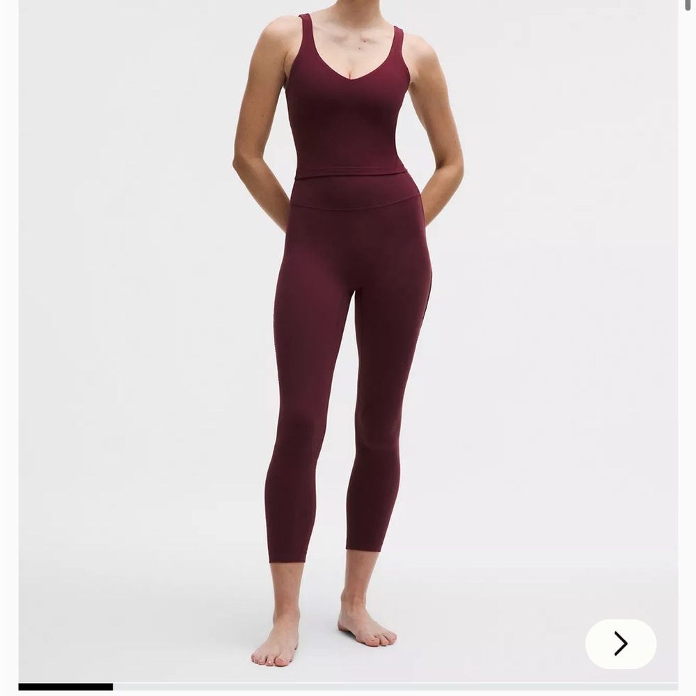 Groove No Line High-Rise Tight 25"
Heart